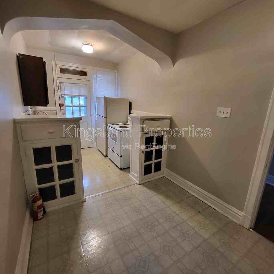 3862 S Spring Ave #3E - Photo 6 of 11