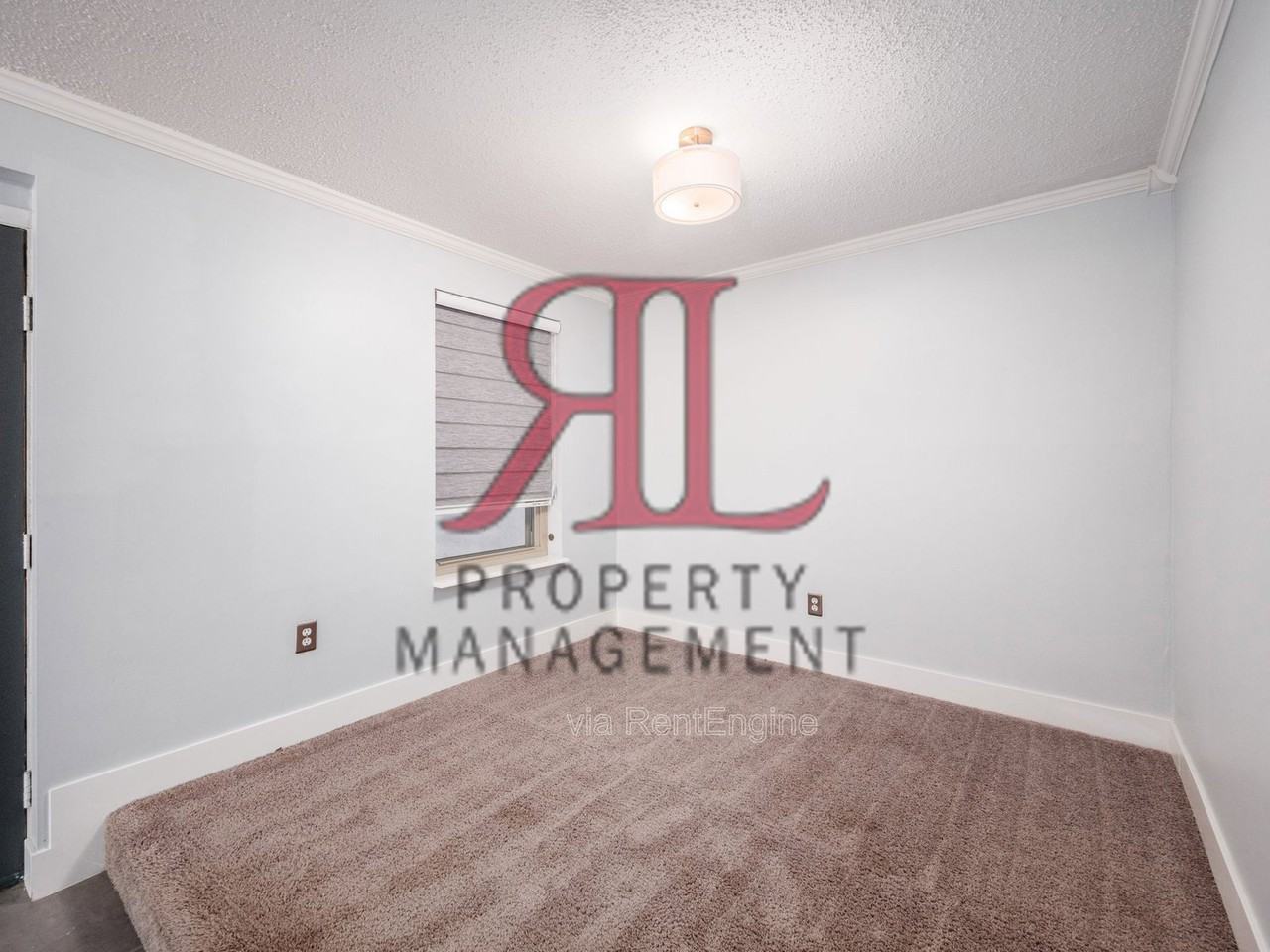 1212 Lake Shore Dr - Photo 6 of 25
