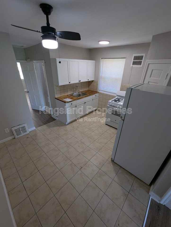 4752 Pennsylvania Ave #4754 - Photo 7 of 14