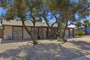 featured image of 5749 S Farmer Ave