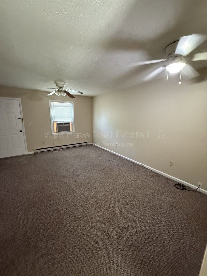3715 Panda Ln #3 - Photo 3 of 6