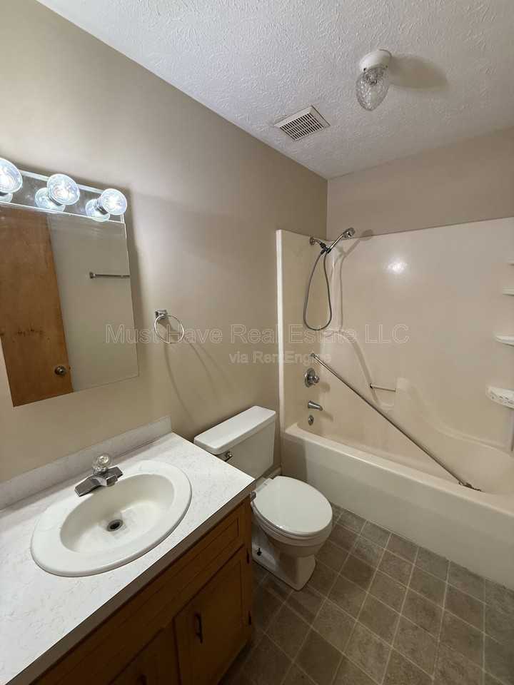 3715 Panda Ln #3 - Photo 4 of 6