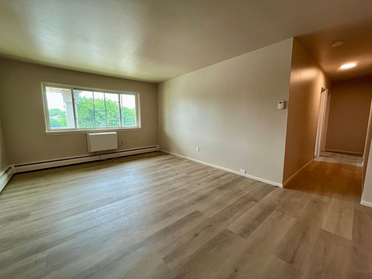 4246 S 60th St - Photo 2 of 31