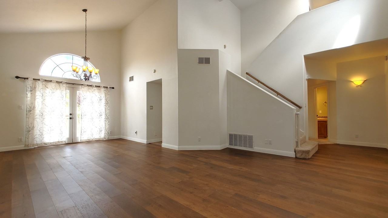 9037 Walter Bambrook Pl Ne - Photo 2 of 18