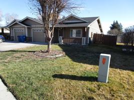 featured image of 178 Sw Ivy Ct
