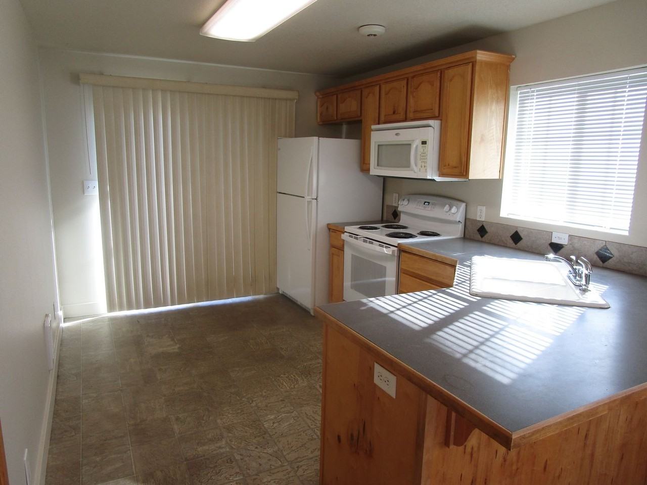 178 Sw Ivy Ct - Photo 4 of 11