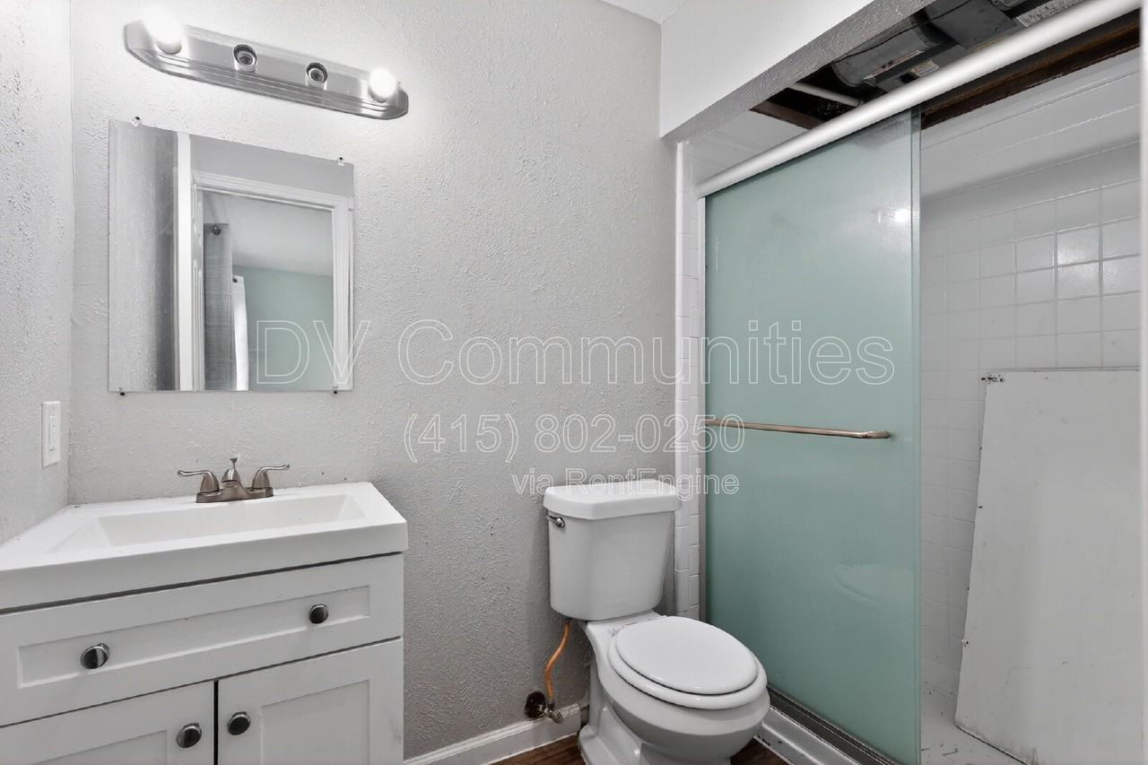 14630 Edenglen Dr - Photo 3 of 40