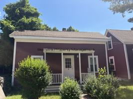 featured image of 515 E School St