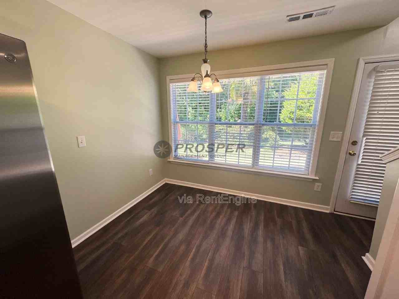 106 Wyndham Ct - Photo 4 of 24