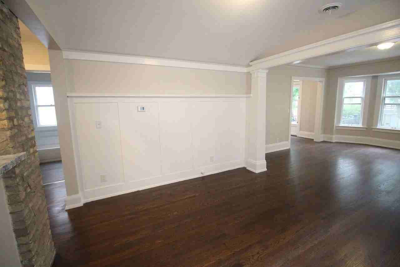 2161 N 48th St - Photo 6 of 34