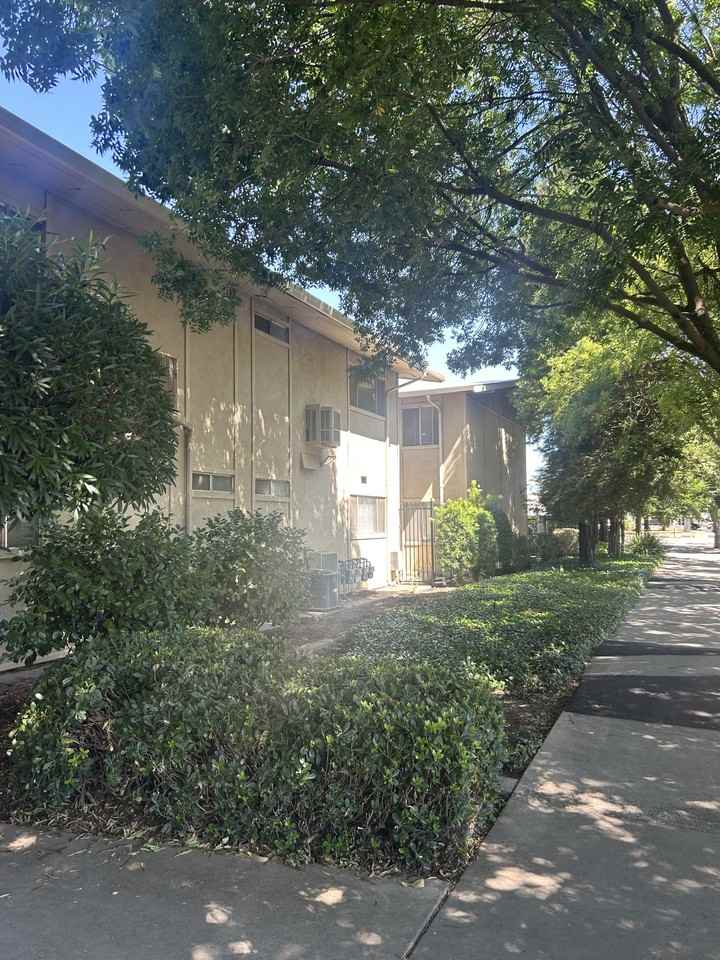 140 Covena Avenue - Photo 2 of 8