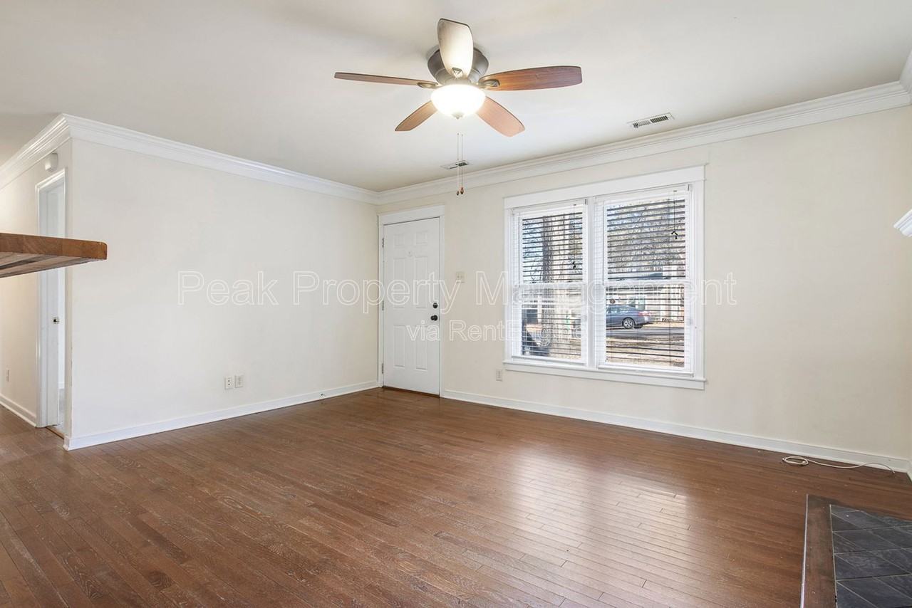 2718 Grantwood Ct - Photo 4 of 19