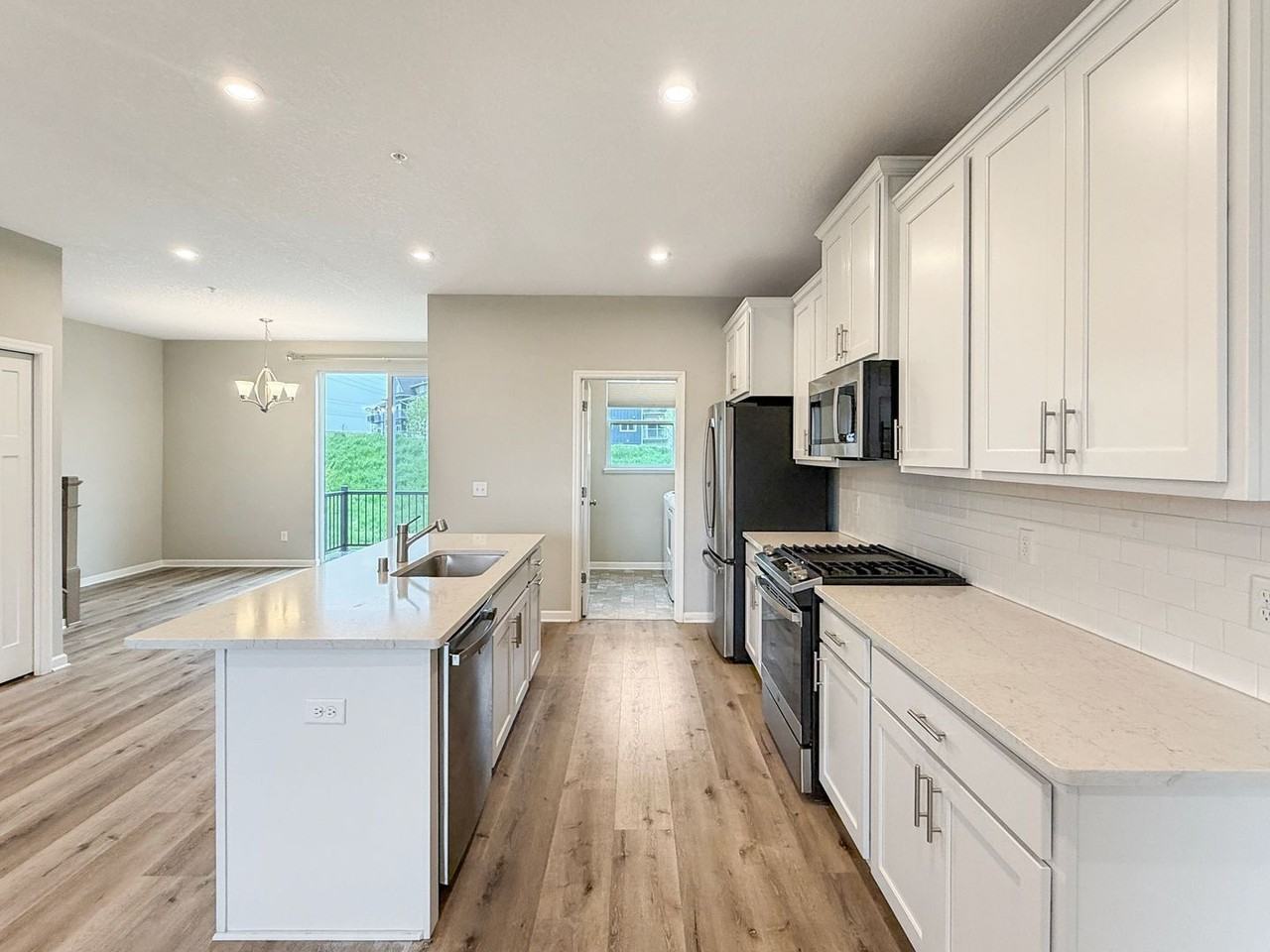 13485 Territorial Cir N - Photo 5 of 19