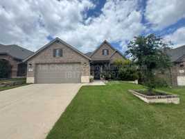 featured image of 712 Long Iron Dr
