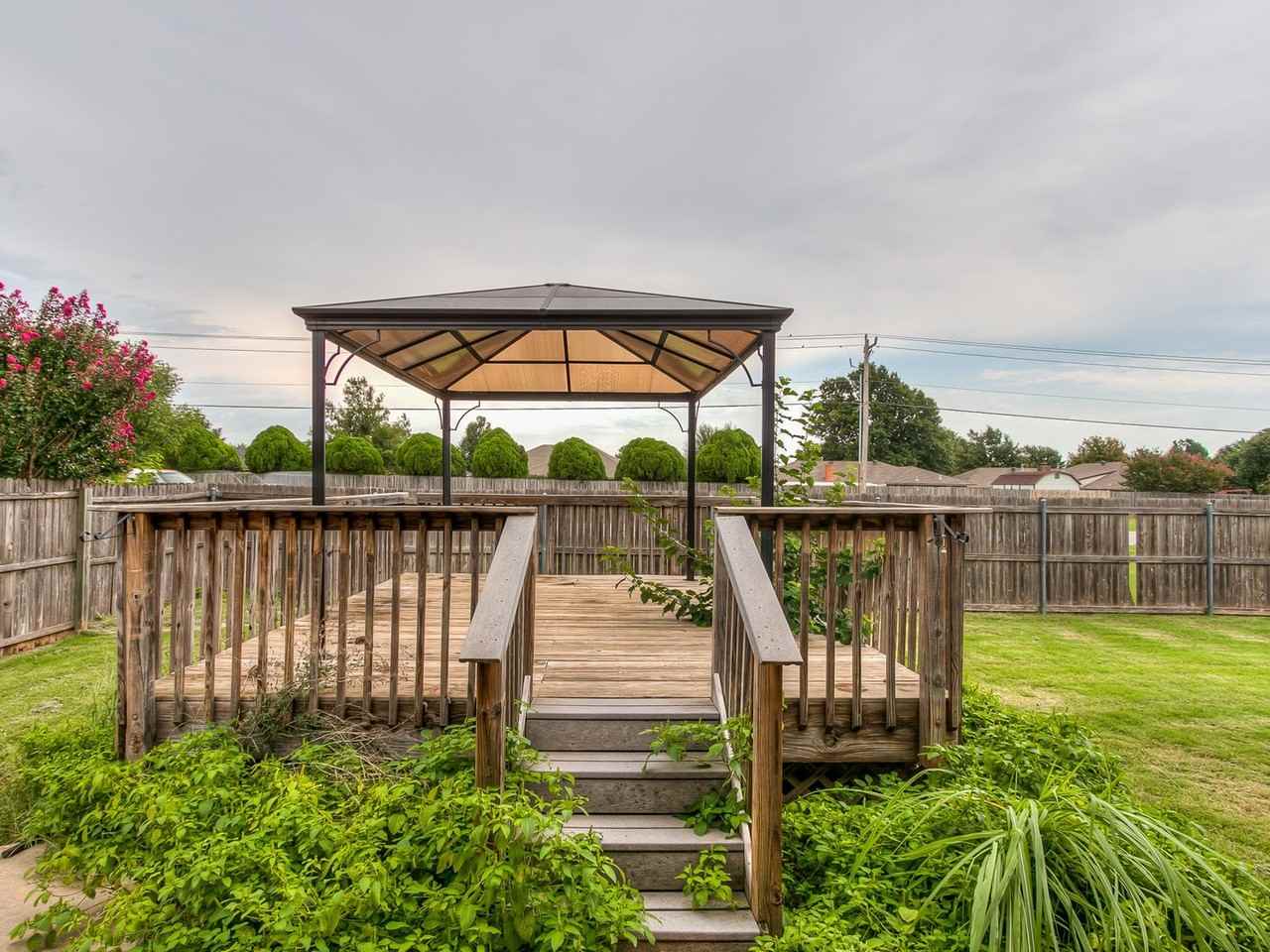 4008 Morningstar Dr - Photo 5 of 46