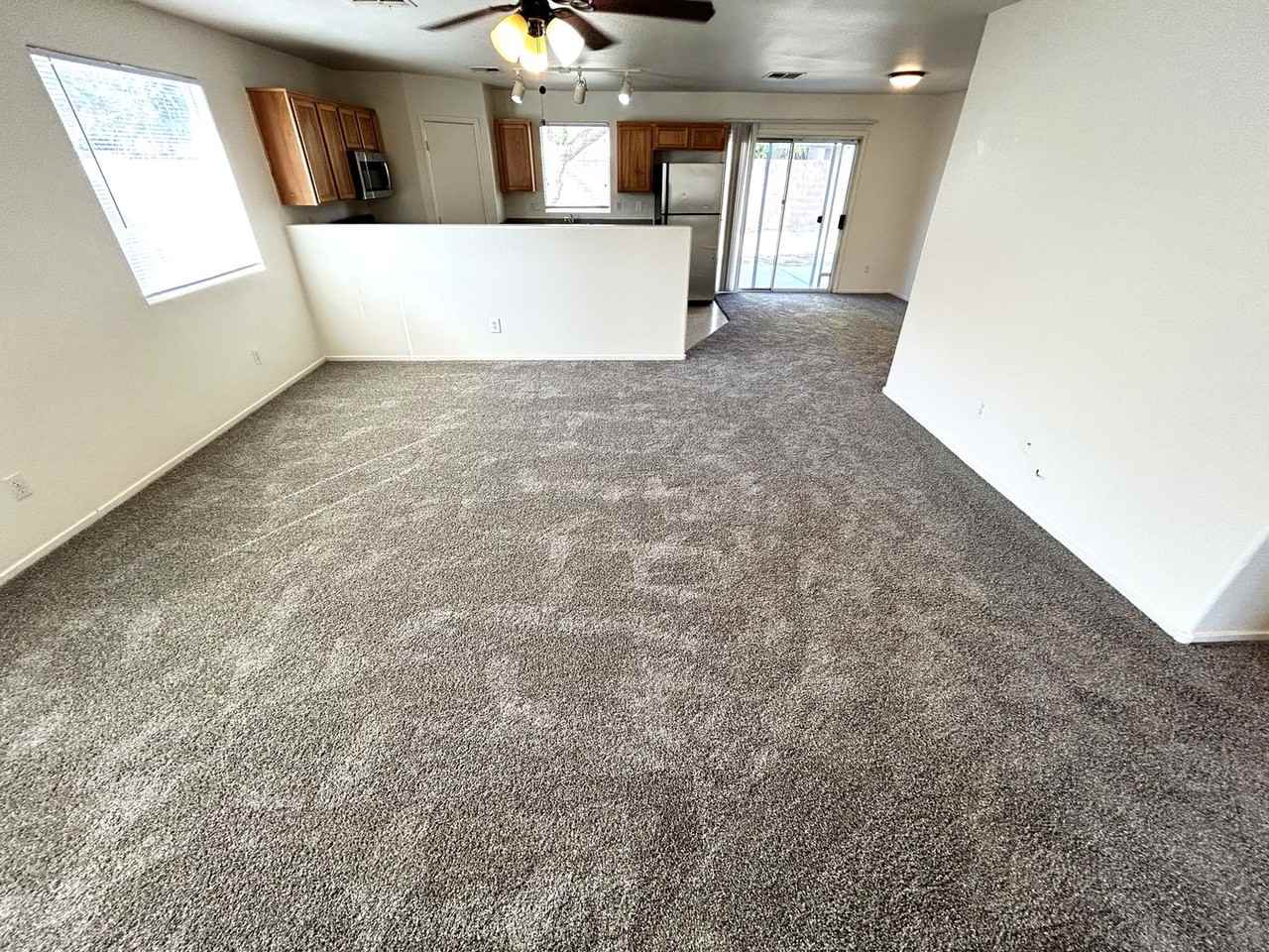 4916 River Splash Ave - Photo 3 of 25
