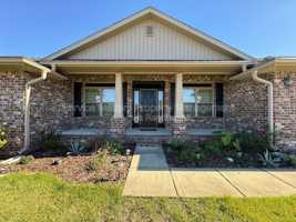 featured image of 4504 Hampton Bay Blvd