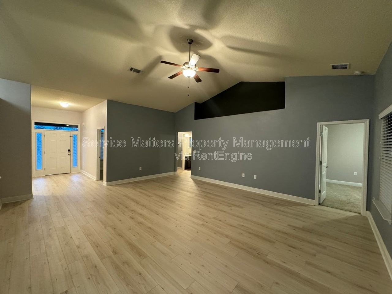 4504 Hampton Bay Blvd - Photo 6 of 34