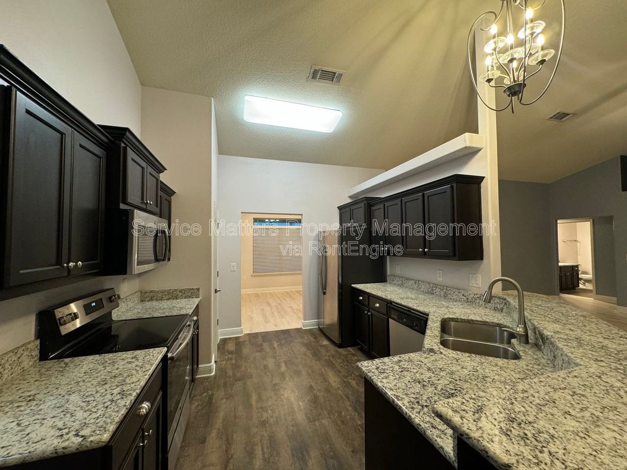 4504 Hampton Bay Blvd - Photo 7 of 34