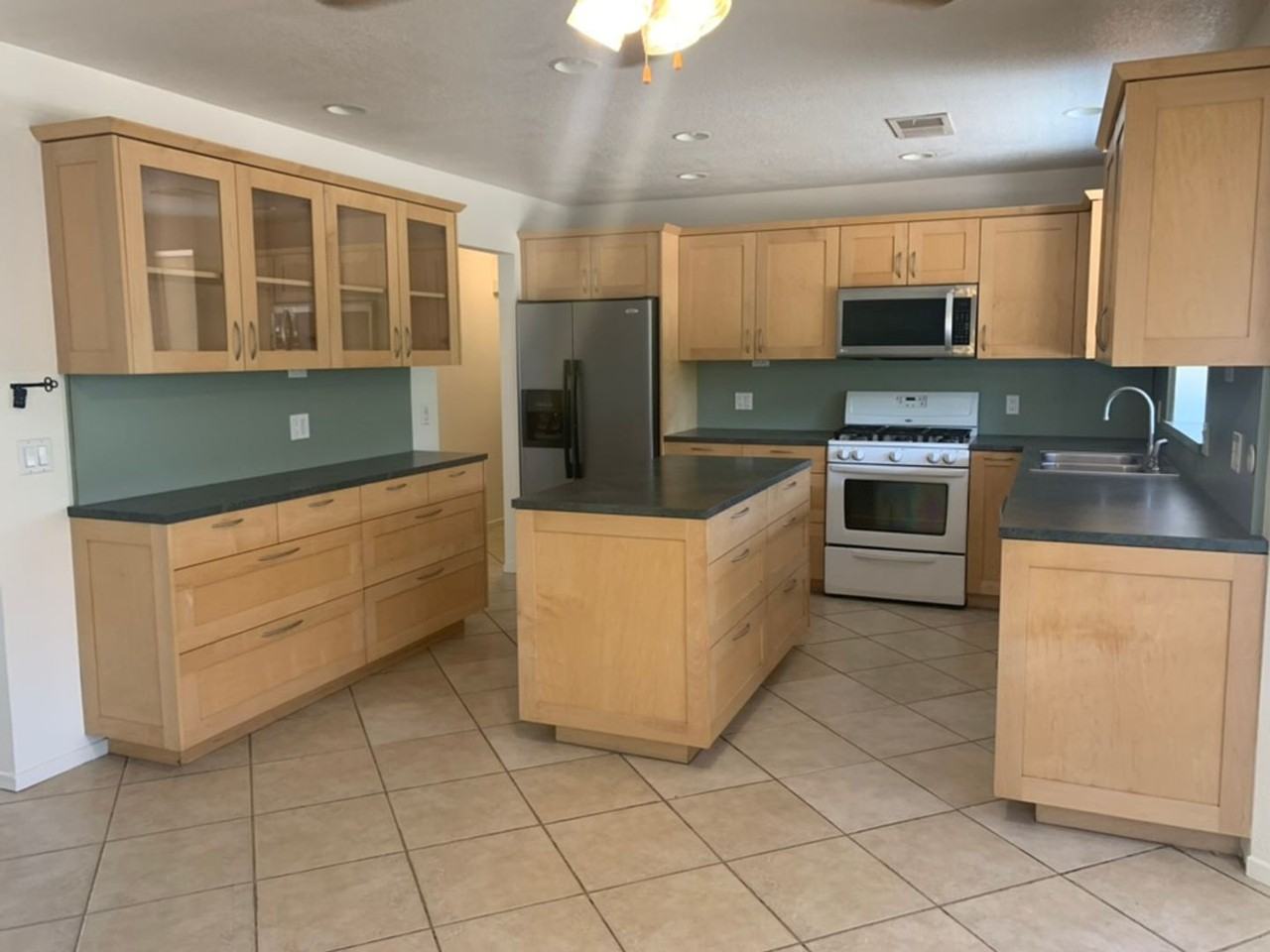 3055 E San Juan Rd - Photo 5 of 19