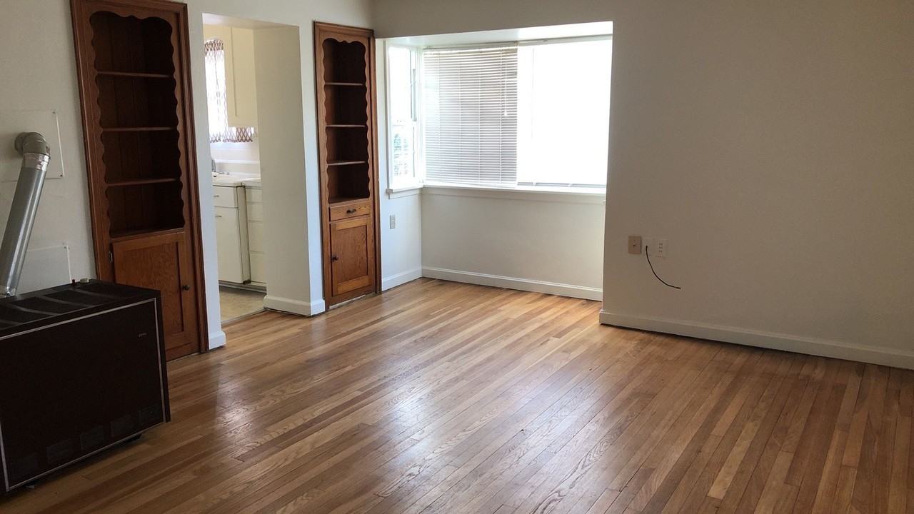 309 Nw Cleveland St - Photo 4 of 36