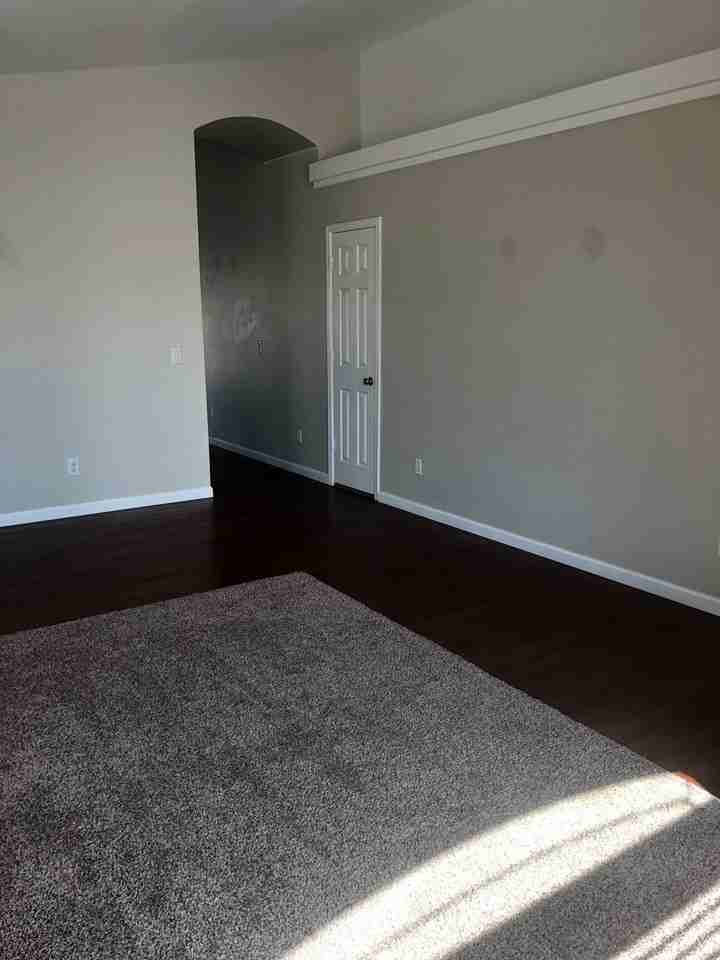 10540 W Pima St - Photo 3 of 8