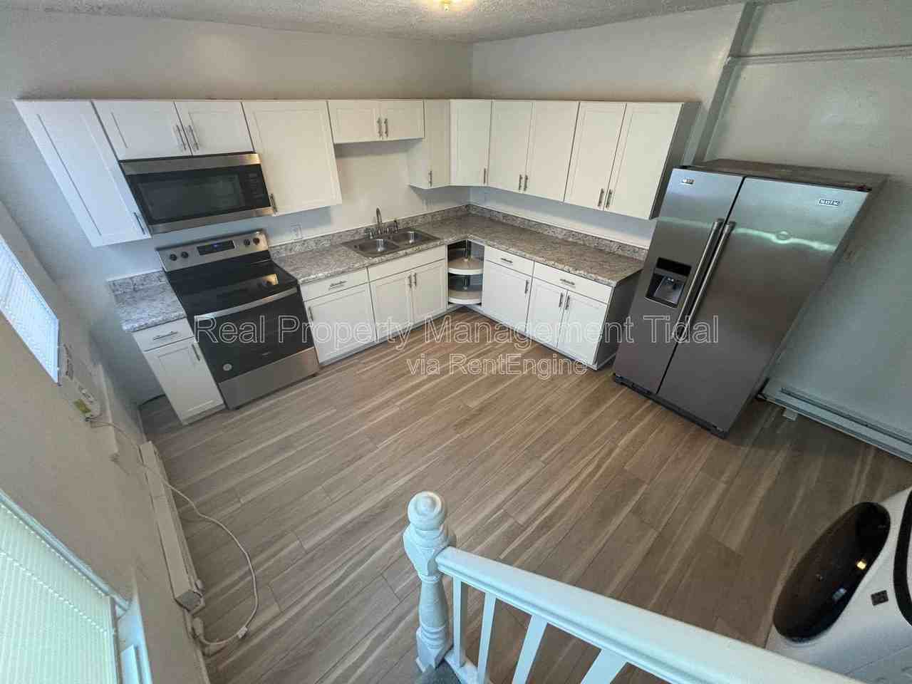 821 Mt Vernon Ave #A - Photo 6 of 32