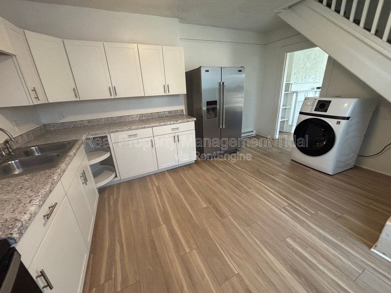 821 Mt Vernon Ave #A - Photo 7 of 32