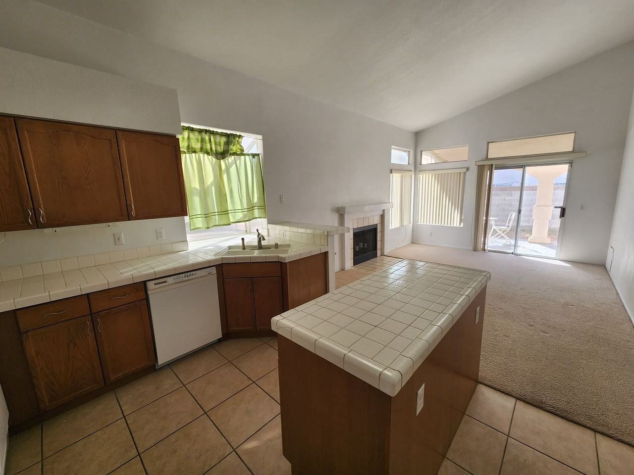 1917 Casa Verde Dr - Photo 5 of 18