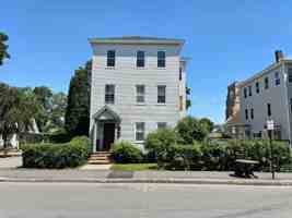 featured image of 119 West St