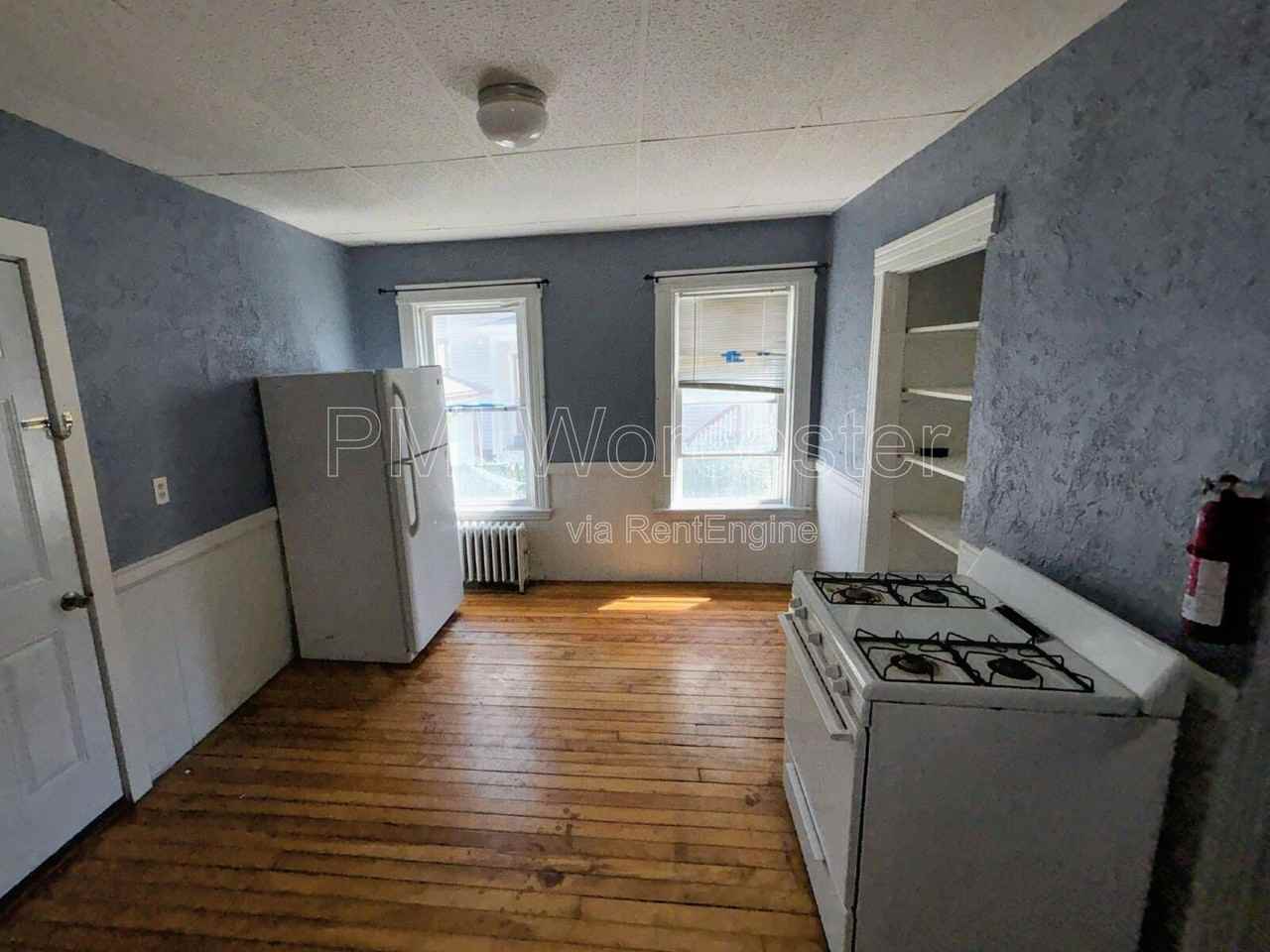 119 West St - Photo 3 of 20