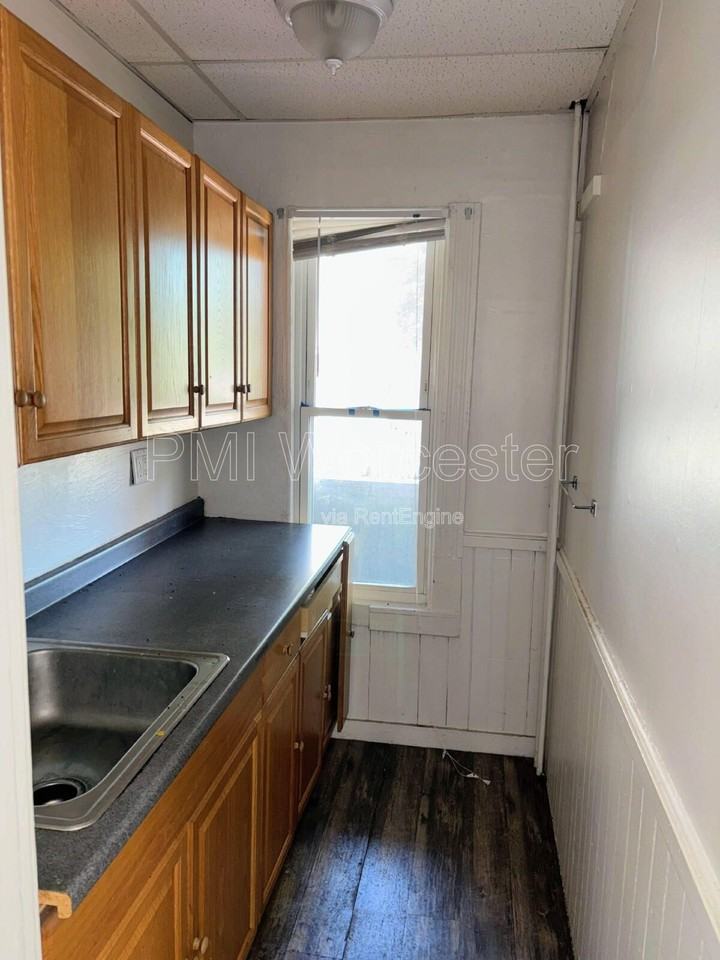 119 West St - Photo 5 of 20