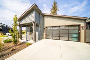 featured image of 3343 N Rosalia Rd