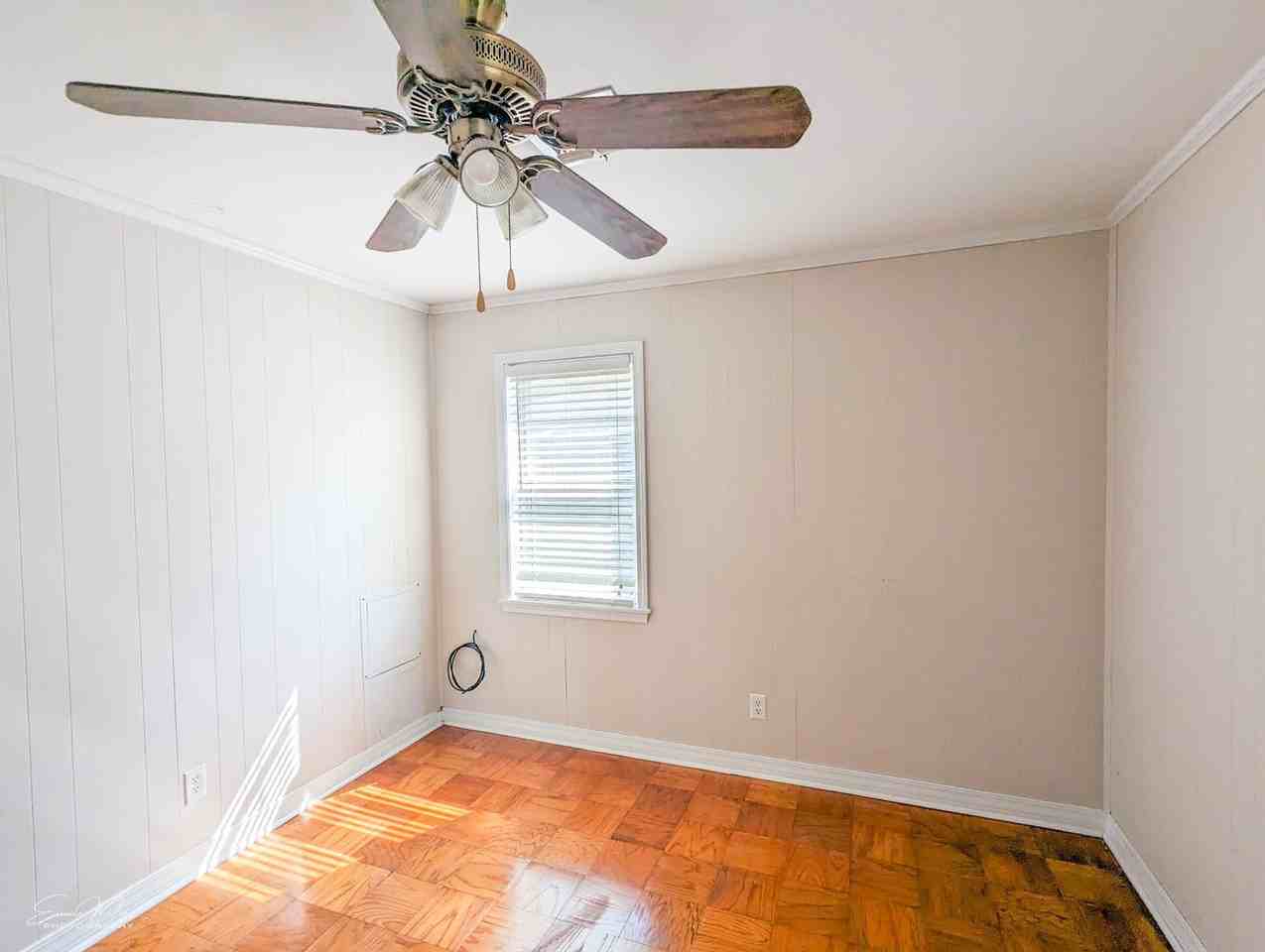 4213 Lark St - Photo 7 of 9