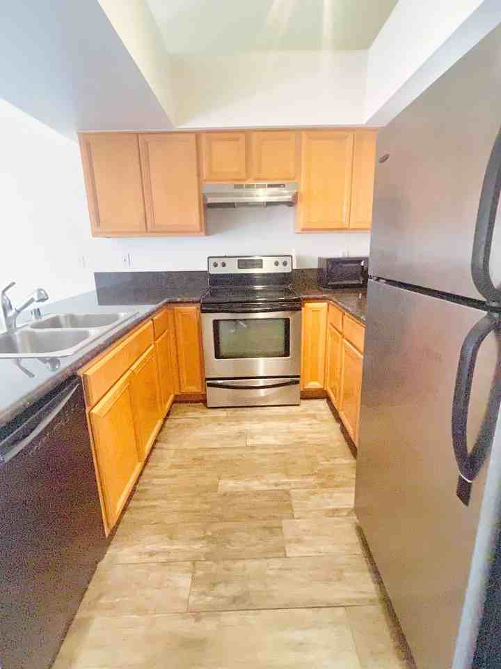 1065 W 1st St #204 - Photo 6 of 17