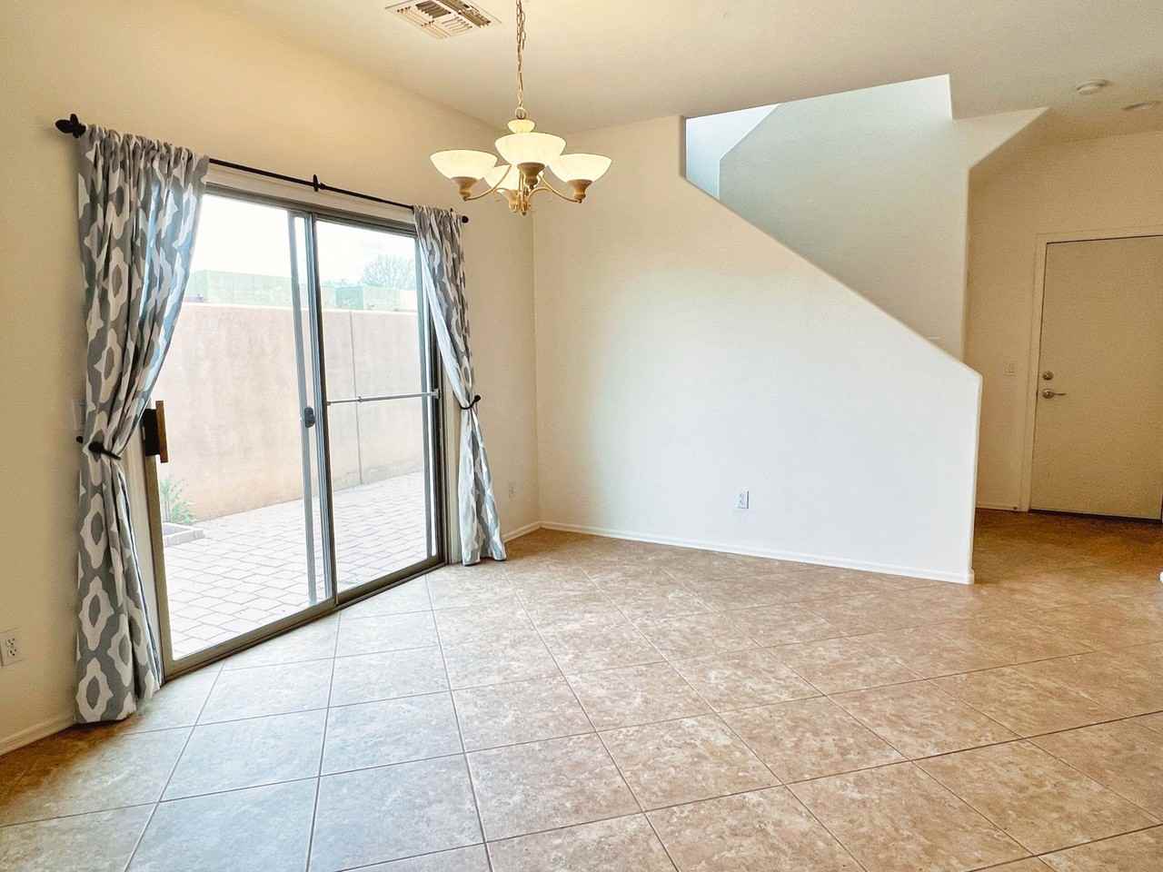 113 E Palomino Dr - Photo 5 of 22