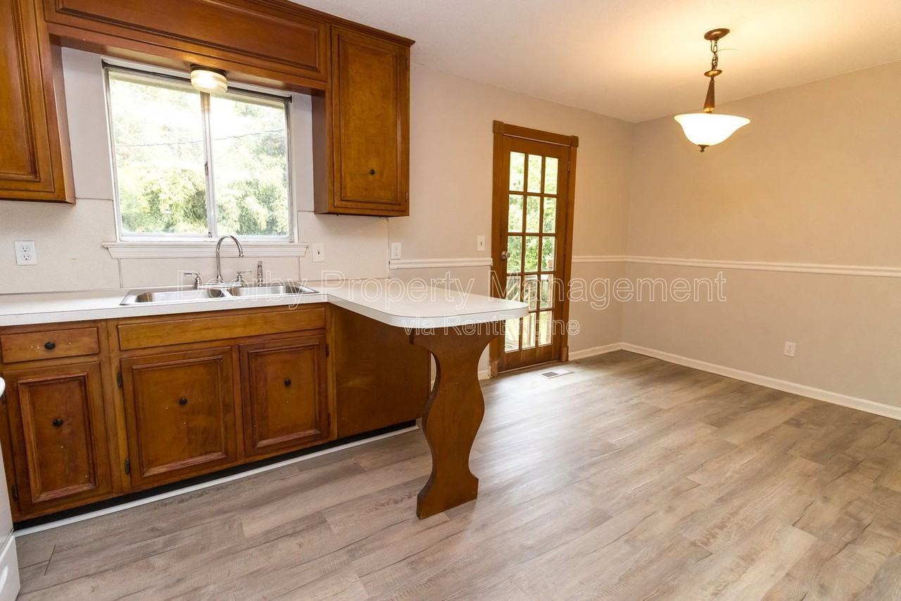 7205 Sterling Rd - Photo 5 of 23