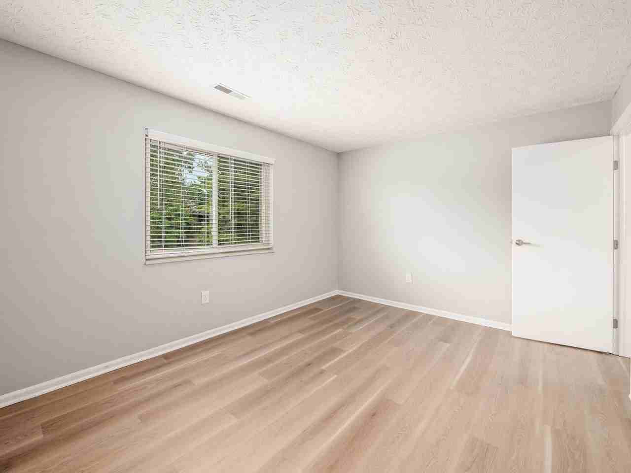 7992 Harmill Dr - Photo 2 of 25