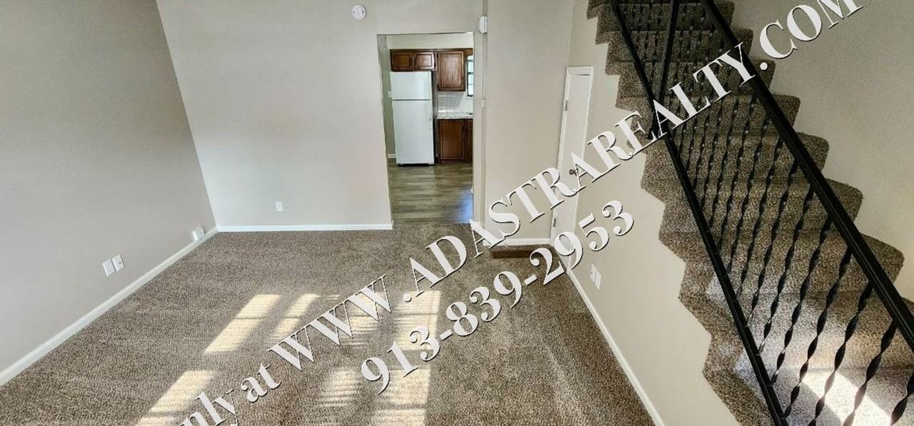 715 6th Ave - Photo 3 of 16