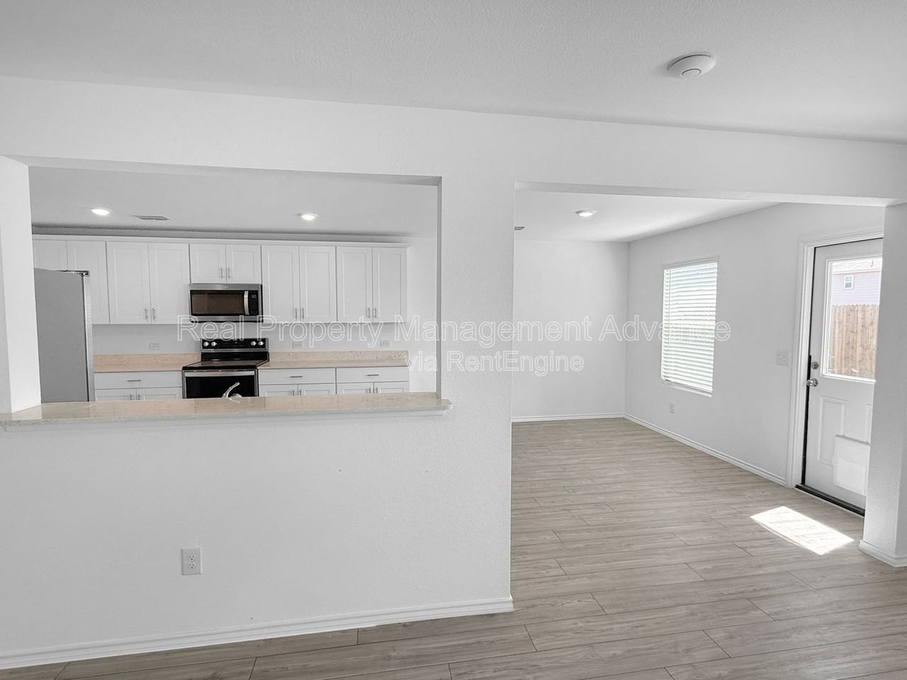 846 Breakwater Dr - Photo 7 of 17