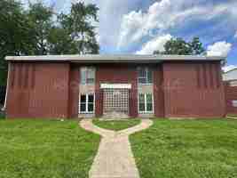 featured image of 219 N 48th St #4