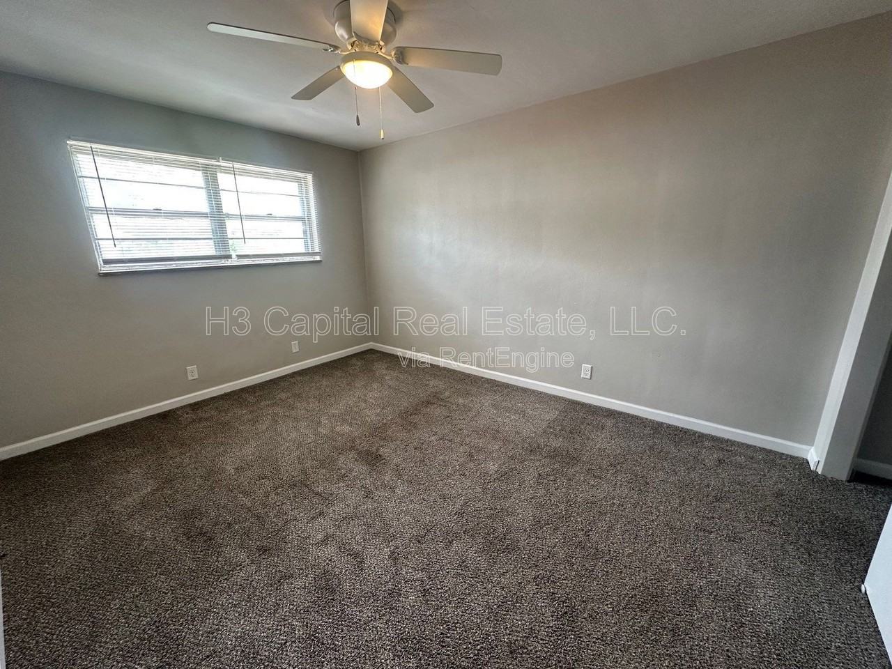 219 N 48th St #4 - Photo 7 of 7