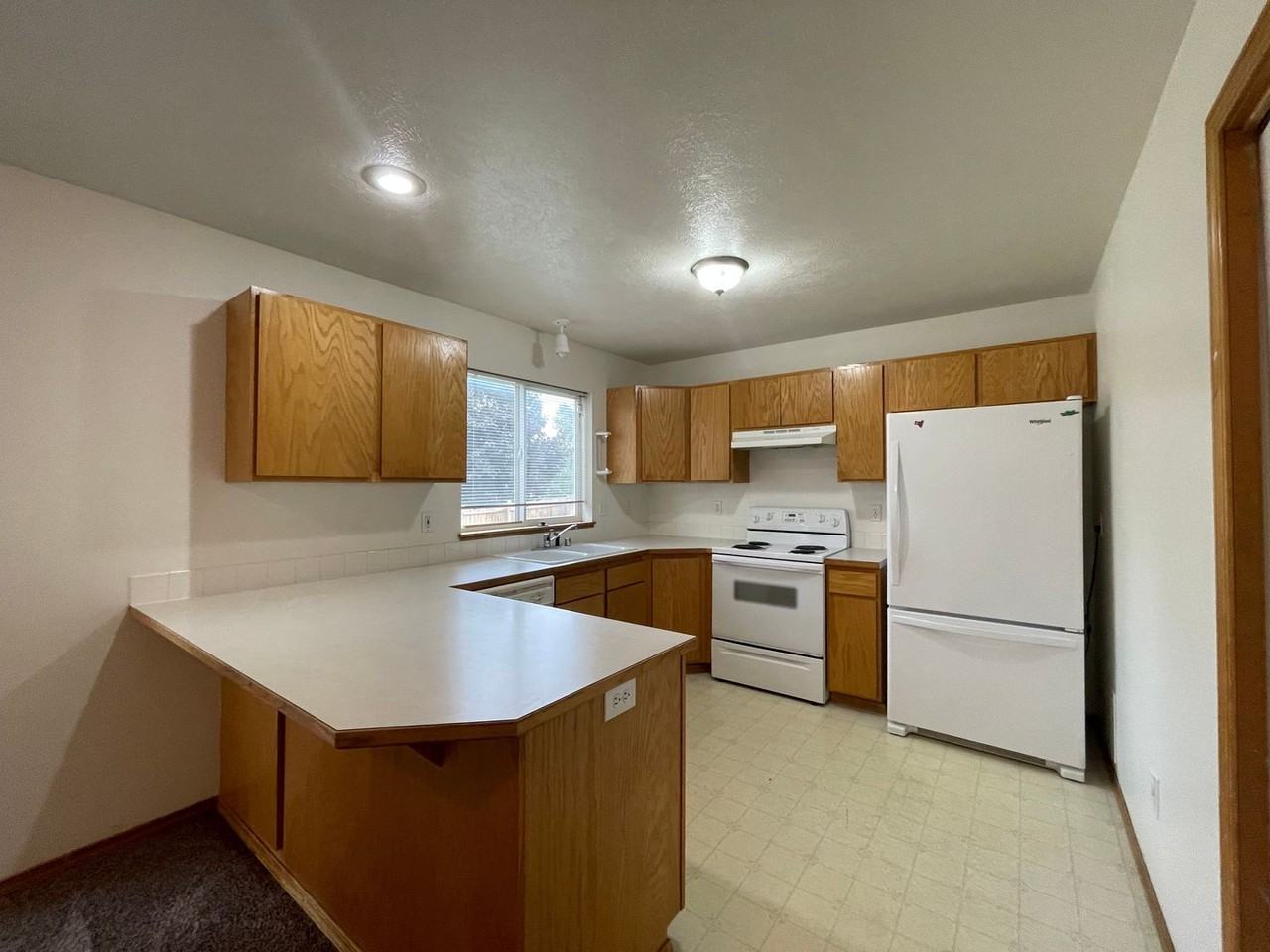 3115 E 44th Ave - Photo 3 of 14
