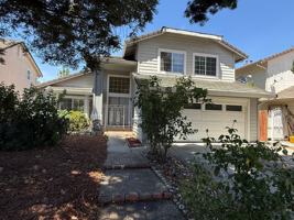 featured image of 581 Hellyer Ave