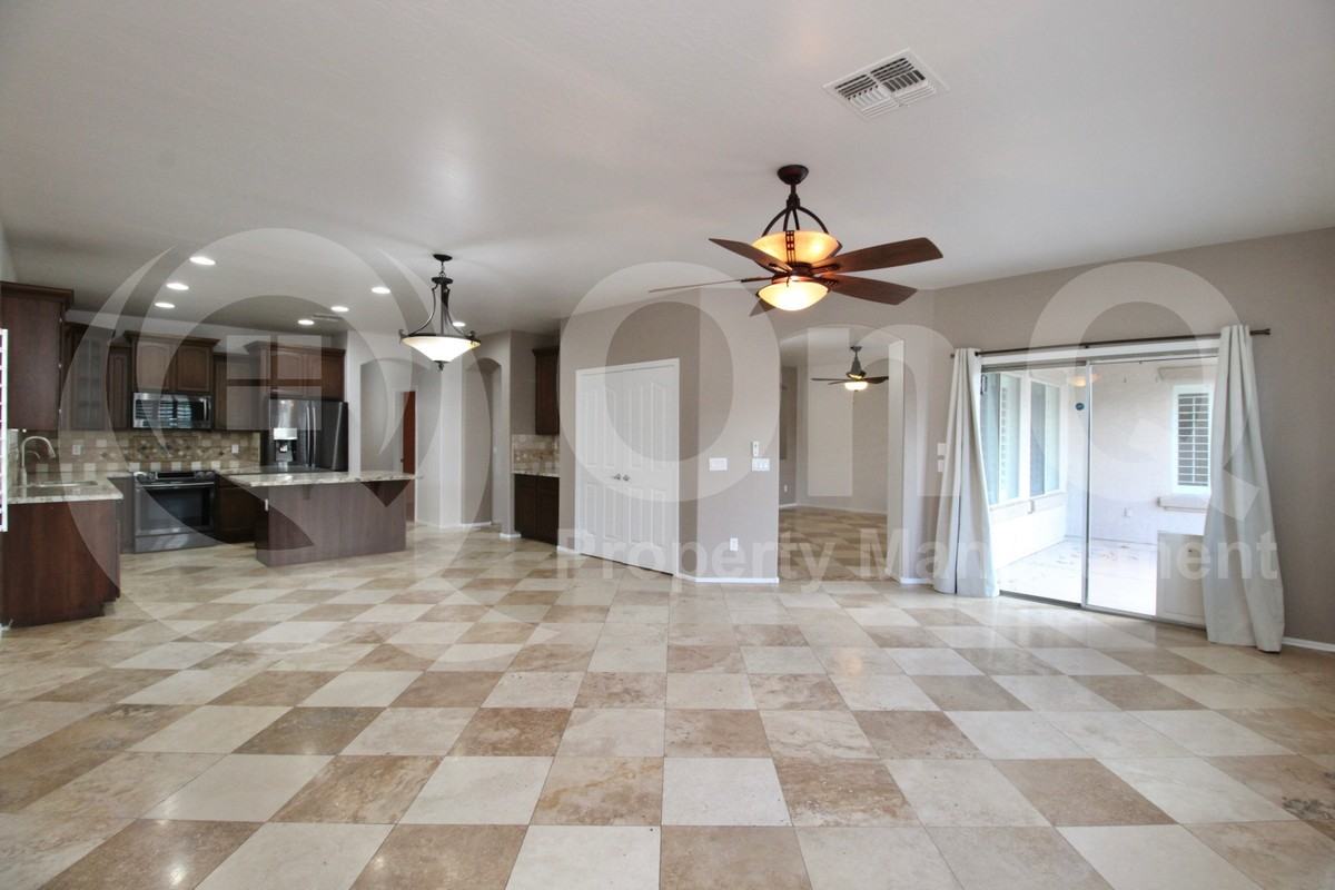 4360 E Austin Ln - Photo 5 of 27