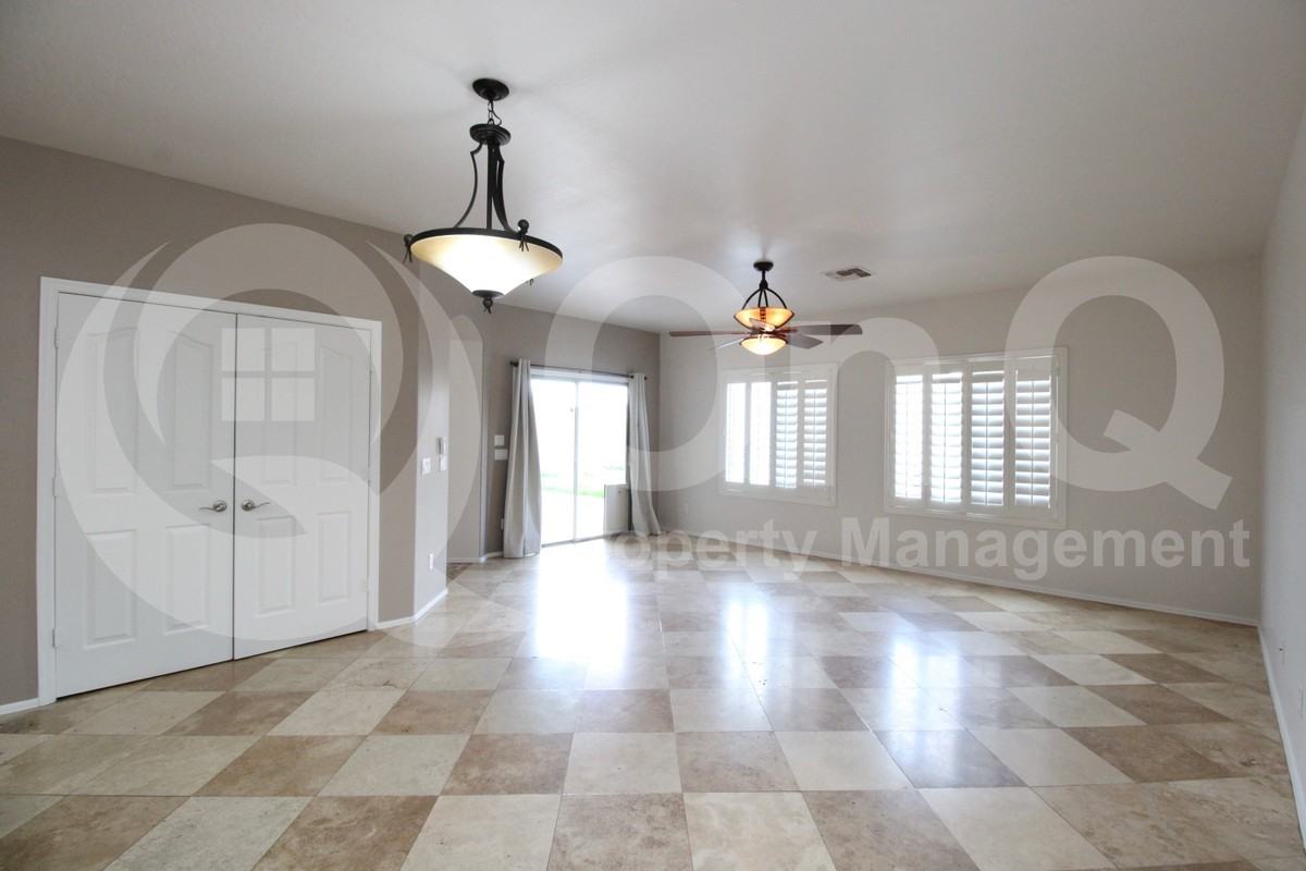 4360 E Austin Ln - Photo 6 of 27