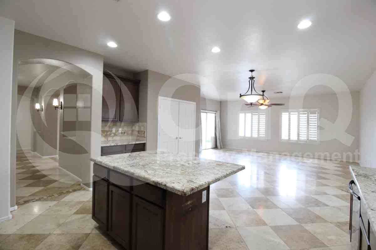 4360 E Austin Ln - Photo 7 of 27