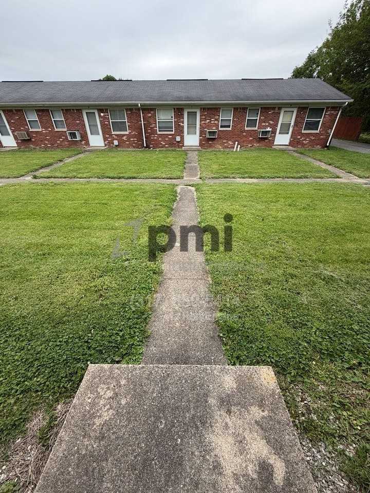 120 William Dr #L