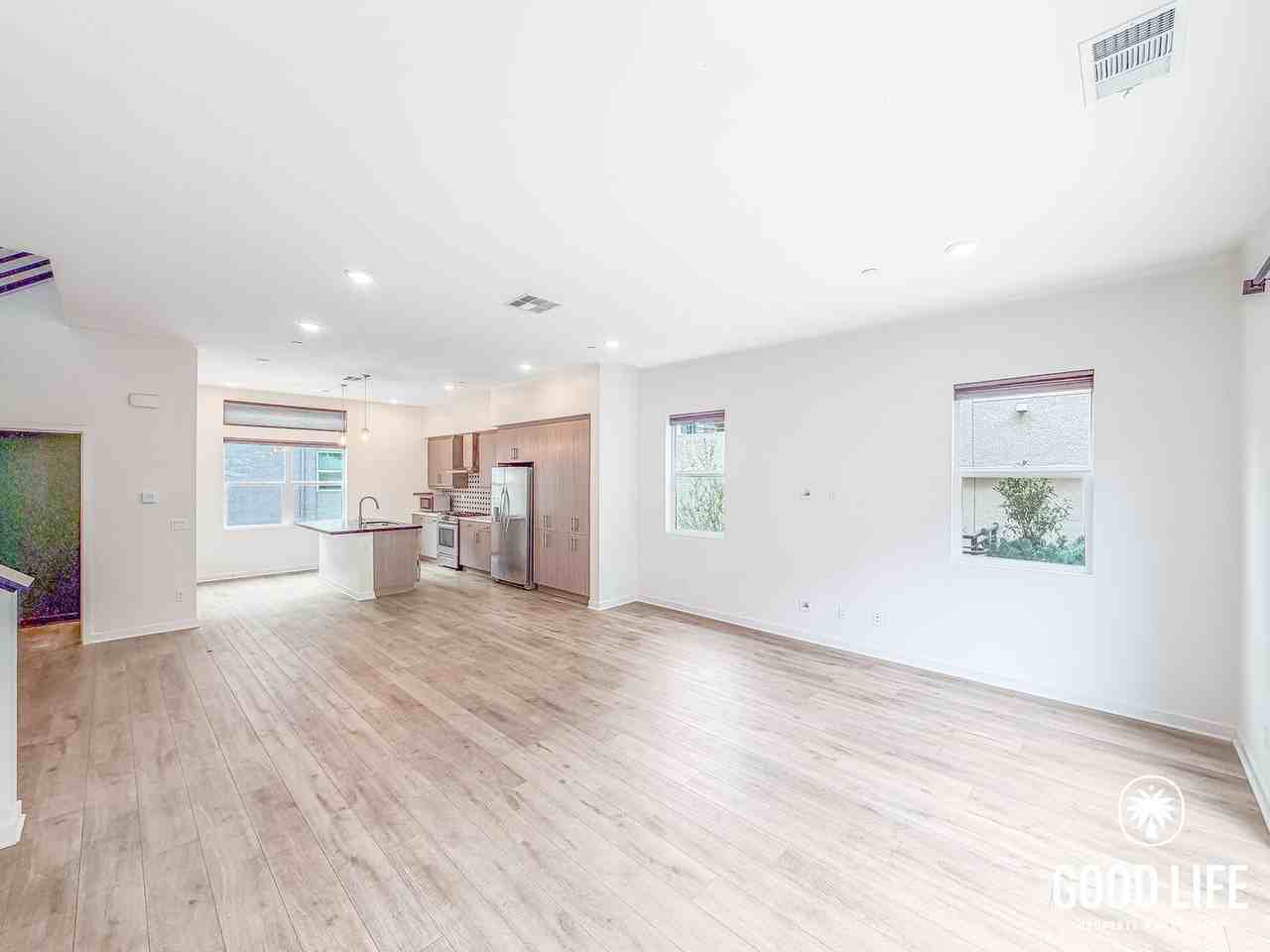 10451 Harlow Cir - Photo 4 of 23