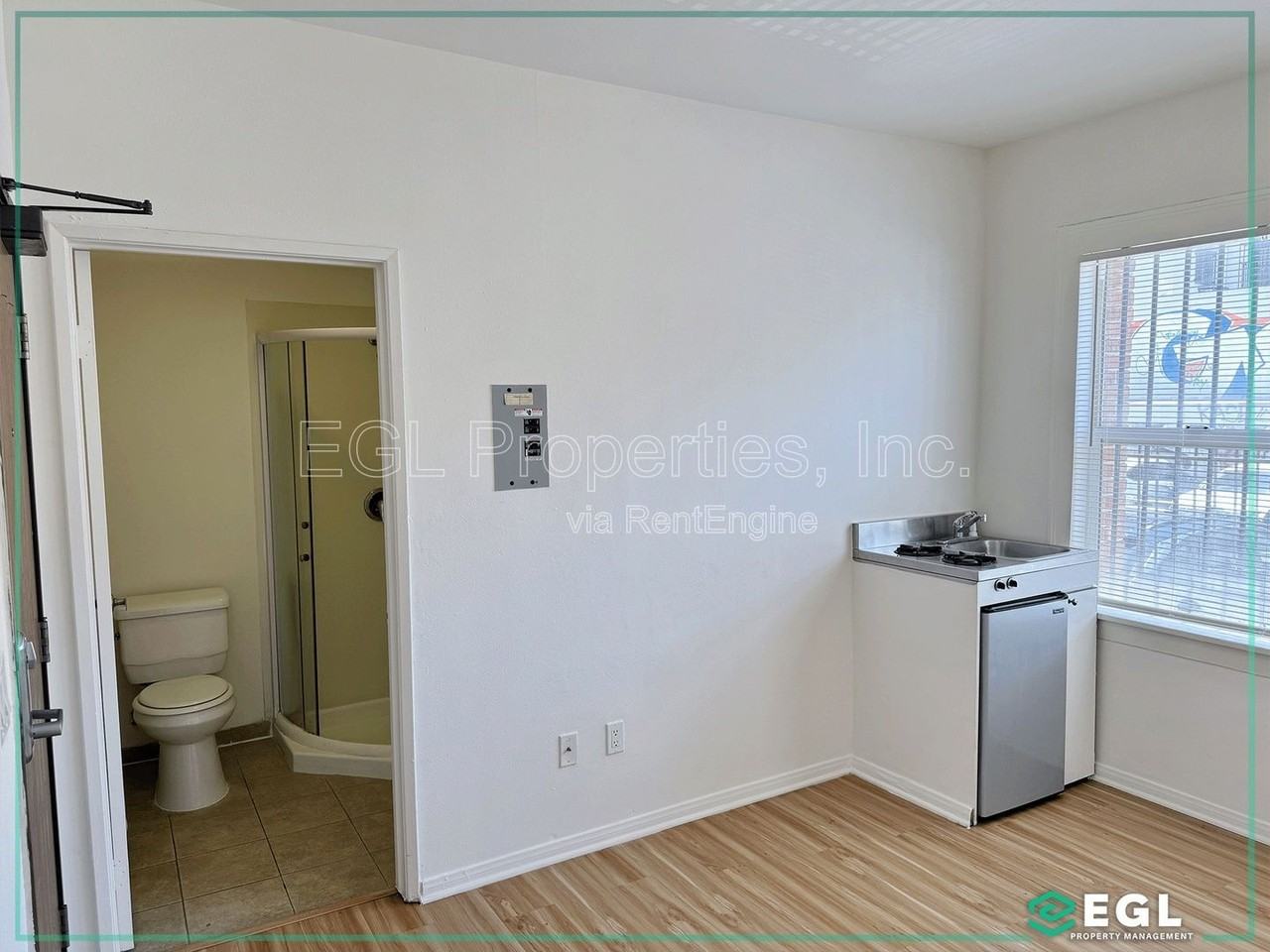 445 S Western Ave #126 - Photo 3 of 6